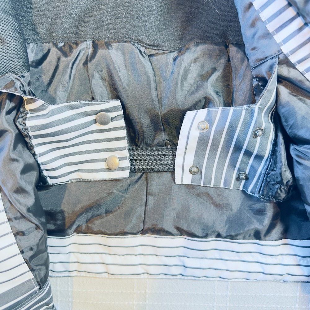 VTG Zonal Hooded Snowboard Jacket M Geo Stripe Waterproof Streetwear Techwear - Picture 8 of 10